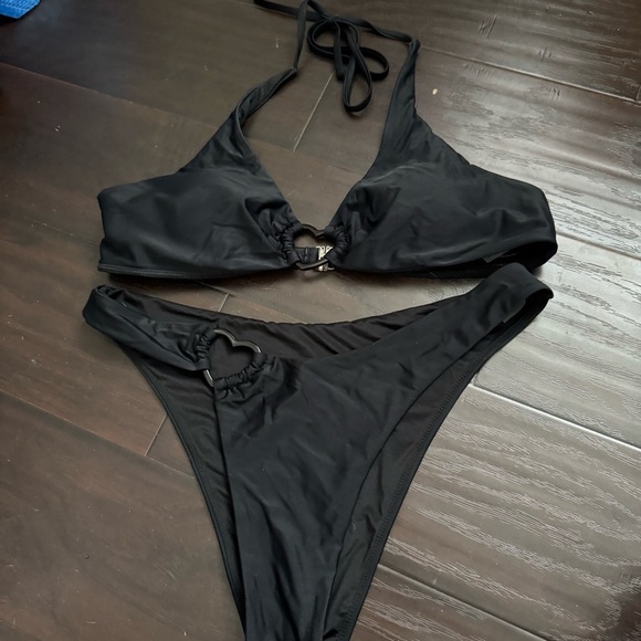 Black Heart Ring Bikini Set – Y2K Inspired High Cut Two-Piece Swimwear XL - Picture 2 of 5